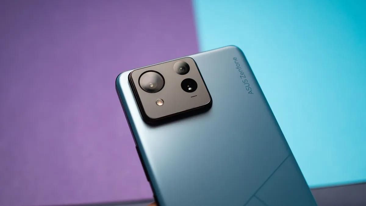 华硕Zenfone 11 Ultra，骁龙8 Gen3+IMX890主照曝光
