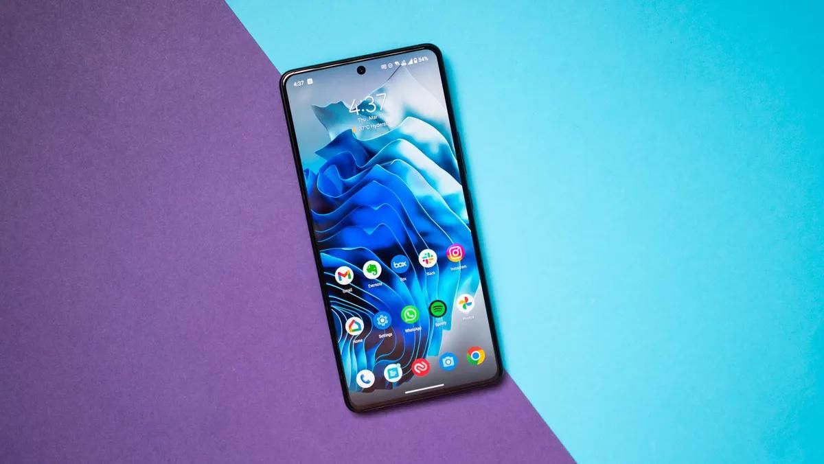华硕Zenfone 11 Ultra，骁龙8 Gen3+IMX890主照曝光