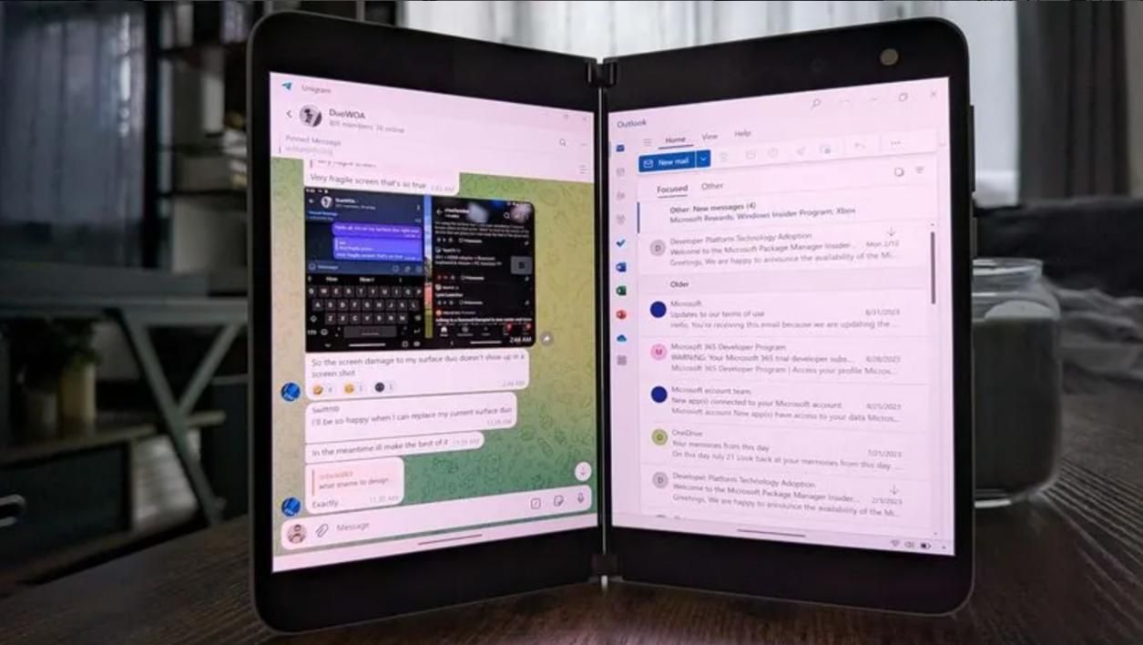 微软Surface Duo，跨平台运行Windows 11的新型平板电脑