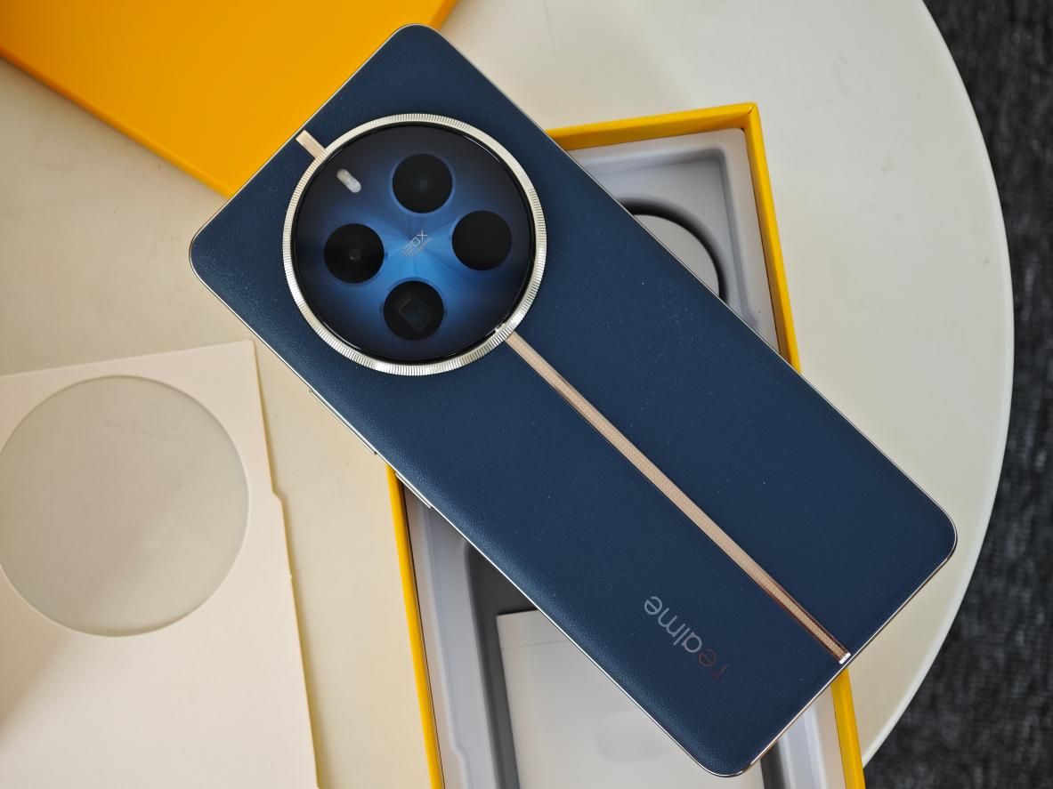 Realme 12 Pro+，2K价位段唯一长焦影像解析与测试