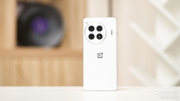 Ace 3 Pro Glacier的续航评测，充电速度如何?