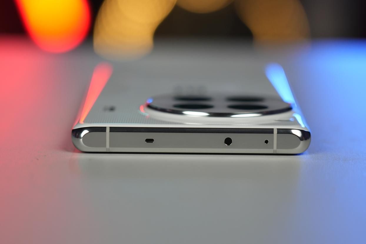 一加Ace 3 Pro，高性能和质感全面升级的旗舰手机
