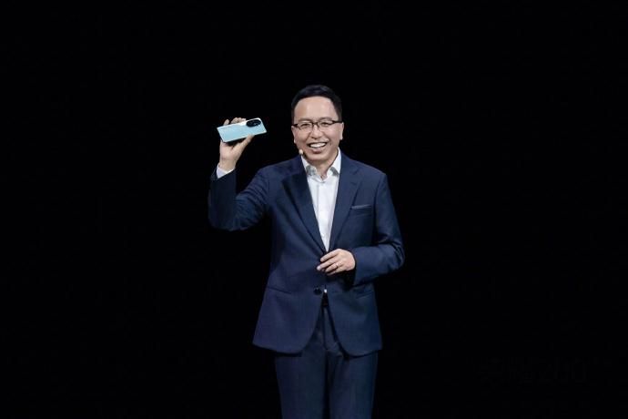 荣耀准备入局新战场，赵明回应称正在积极配合