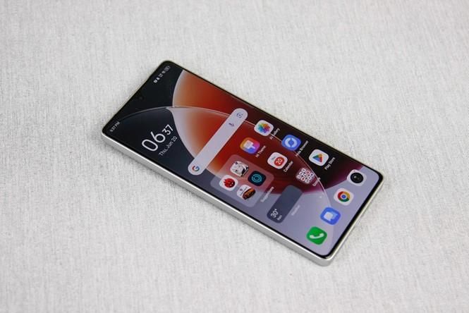 TECNO Camon 30 Pro 5G， 图像旗舰性能领先