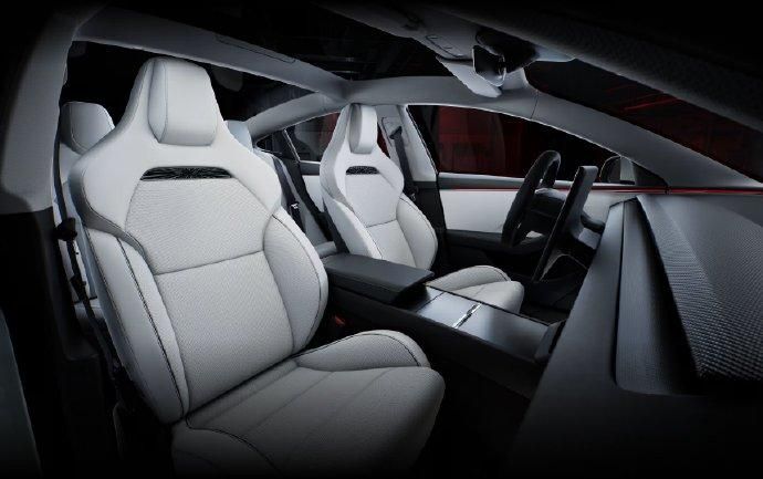 全新Model 3高性能版海外售价公布，33.59万与国内不同！