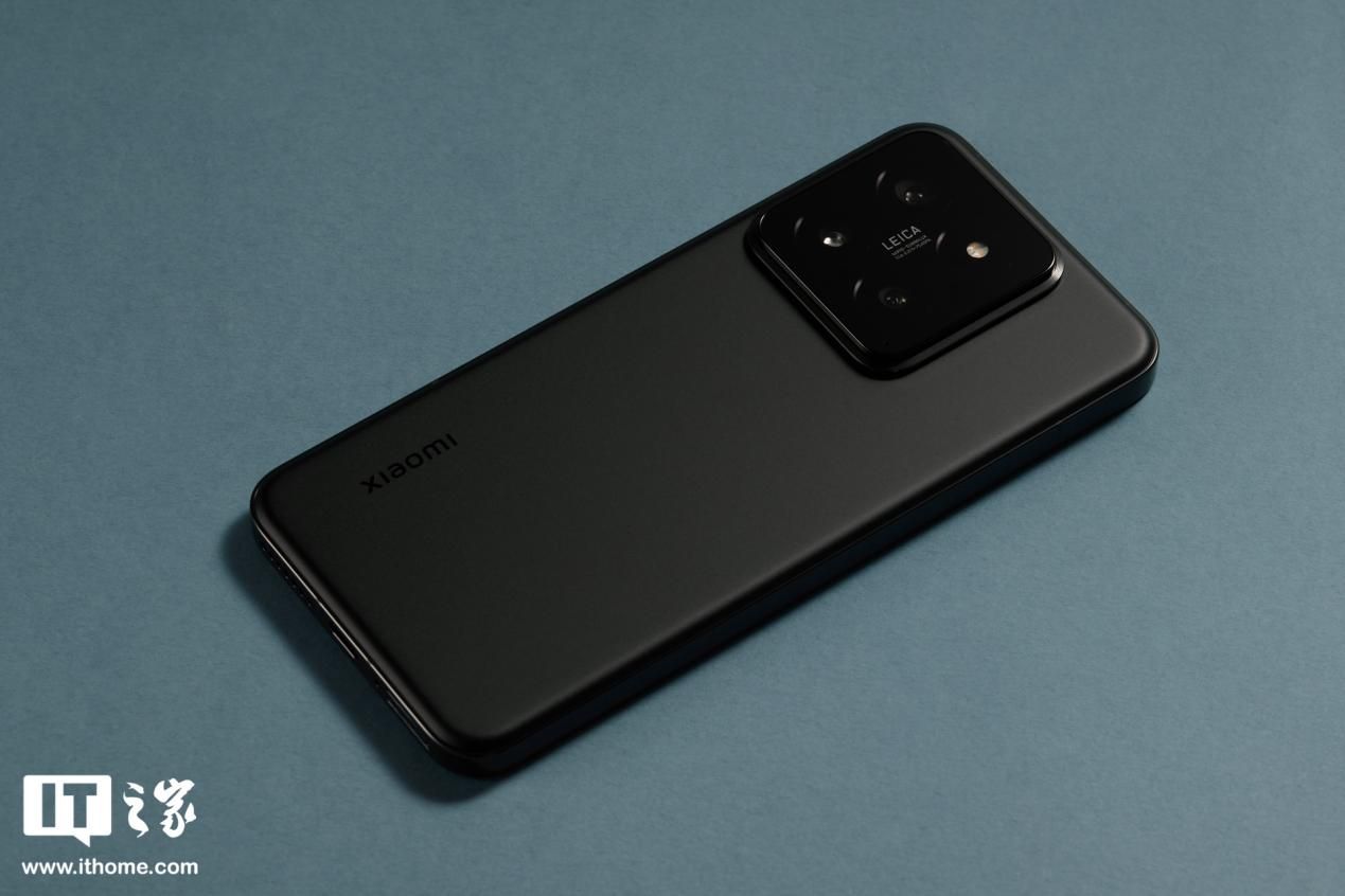 小米14系手机HyperOS 1.0.42.0更新，旅行助手优化锁屏编辑触发策略