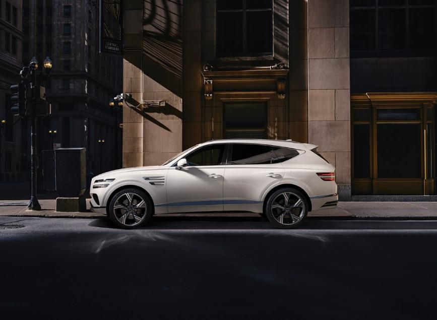 全系2.5T8AT豪华SUV，长5米多座椅带6/7坐位，让你驾驶无忧无虑