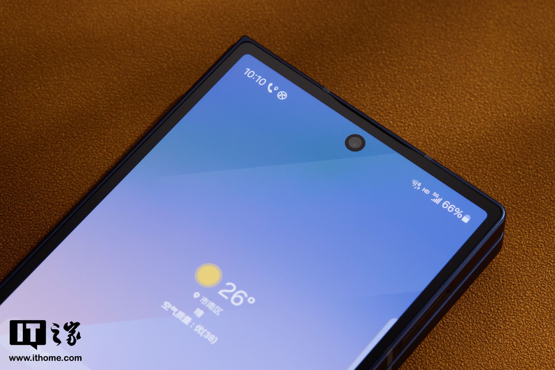三星Galaxy Z Fold6折叠屏手机，更坚韧、更薄，为何其价格更高?