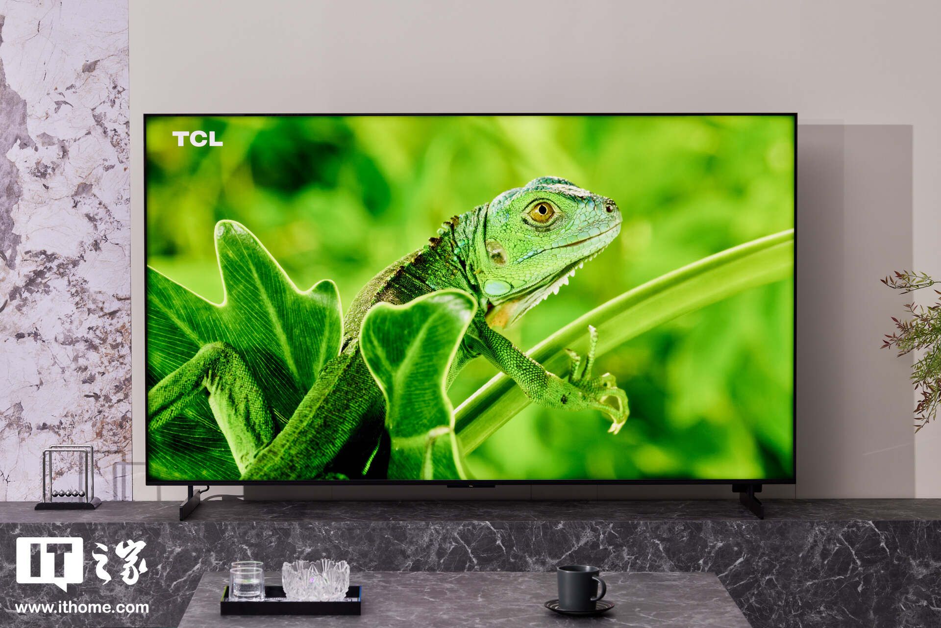 TCL 11H LED QD迷你LED电视，精彩画面展现