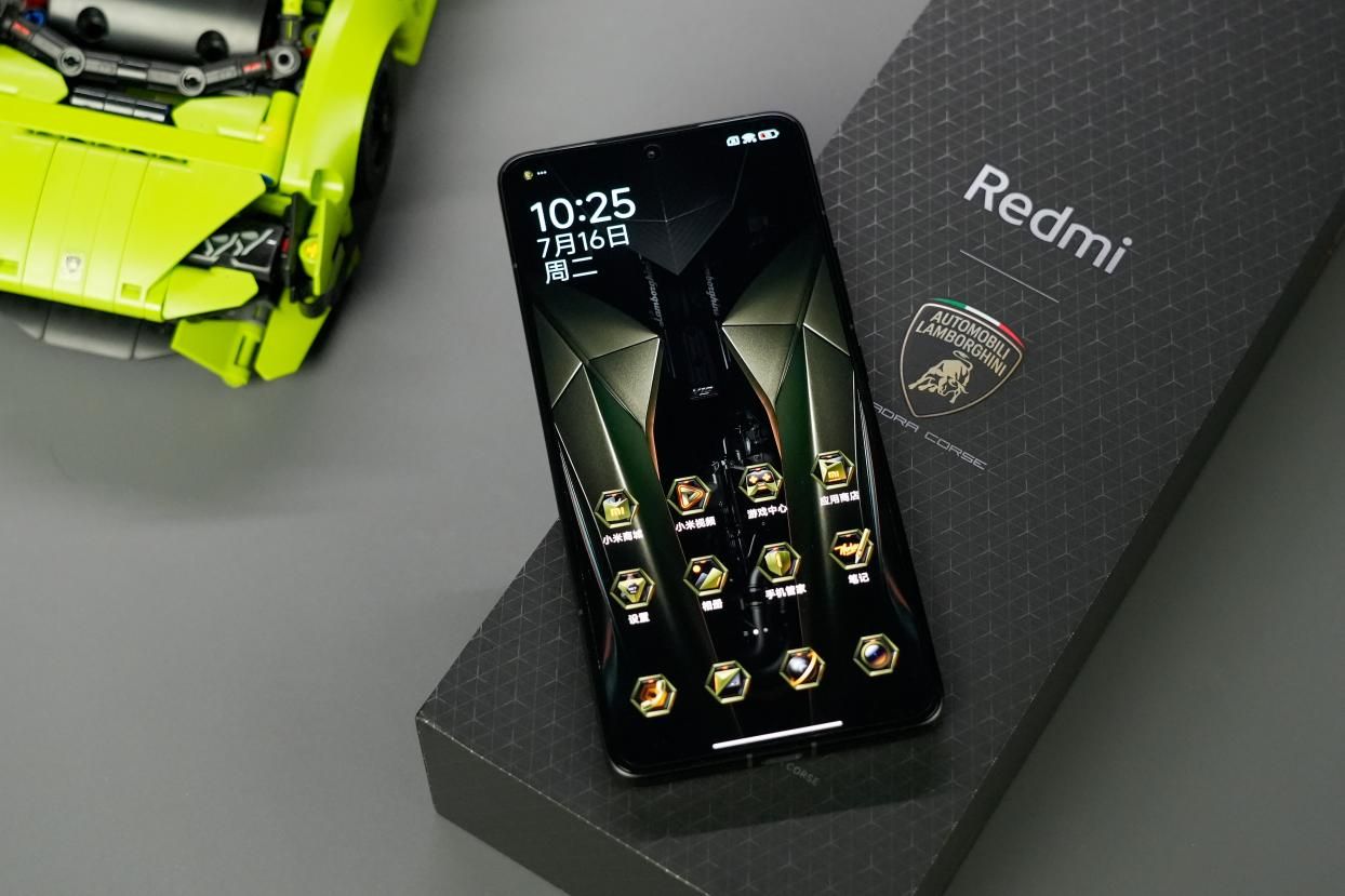 兰博基尼911 R8，致敬信仰与极致速度的完美结合