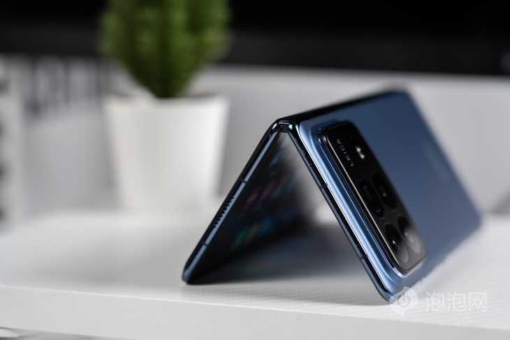小米MIX Fold折叠屏评测，全面解析其顶级性能与重量对比