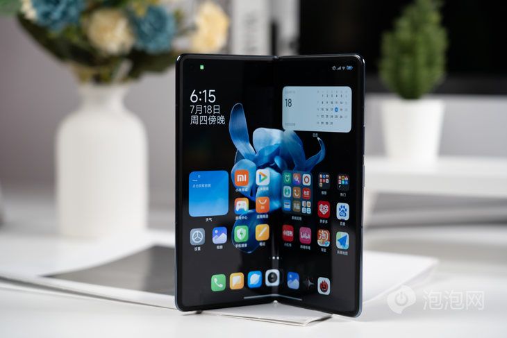 小米MIX Fold折叠屏评测，全面解析其顶级性能与重量对比