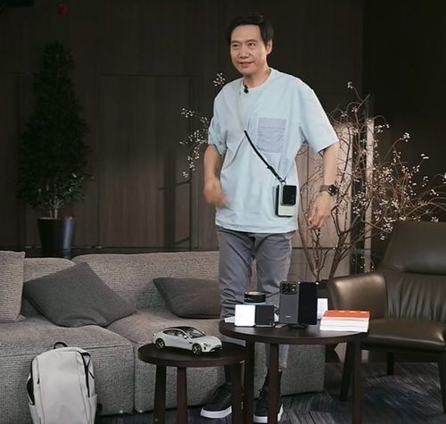 小米新机缺货？雷军亲自试用震惊！