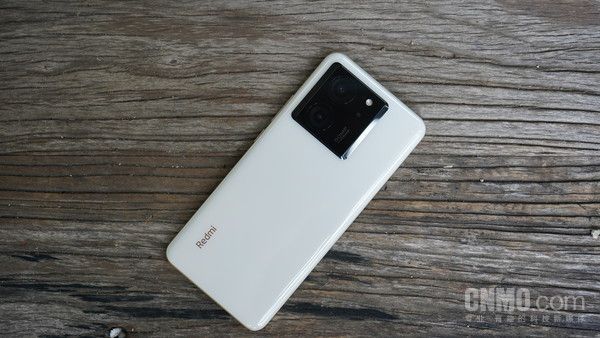Redmi K60至尊版：&ldquo;后性能时代&rdquo;下的全新性能之王