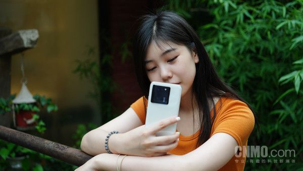 Redmi K60至尊版：&ldquo;后性能时代&rdquo;下的全新性能之王