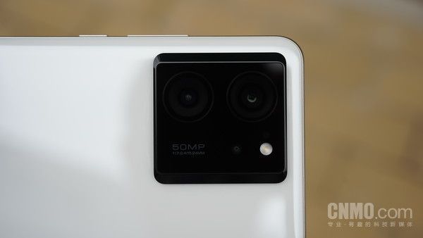 Redmi K60至尊版：&ldquo;后性能时代&rdquo;下的全新性能之王