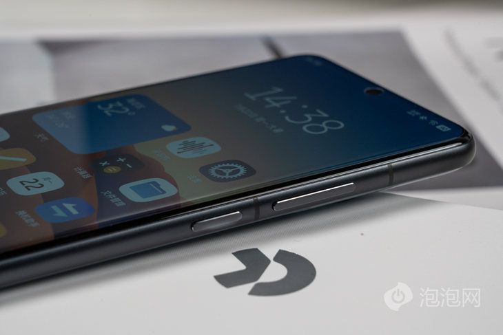 《蔚来 NIO Phone 2：不只是车主专属的全能旗舰评测》 