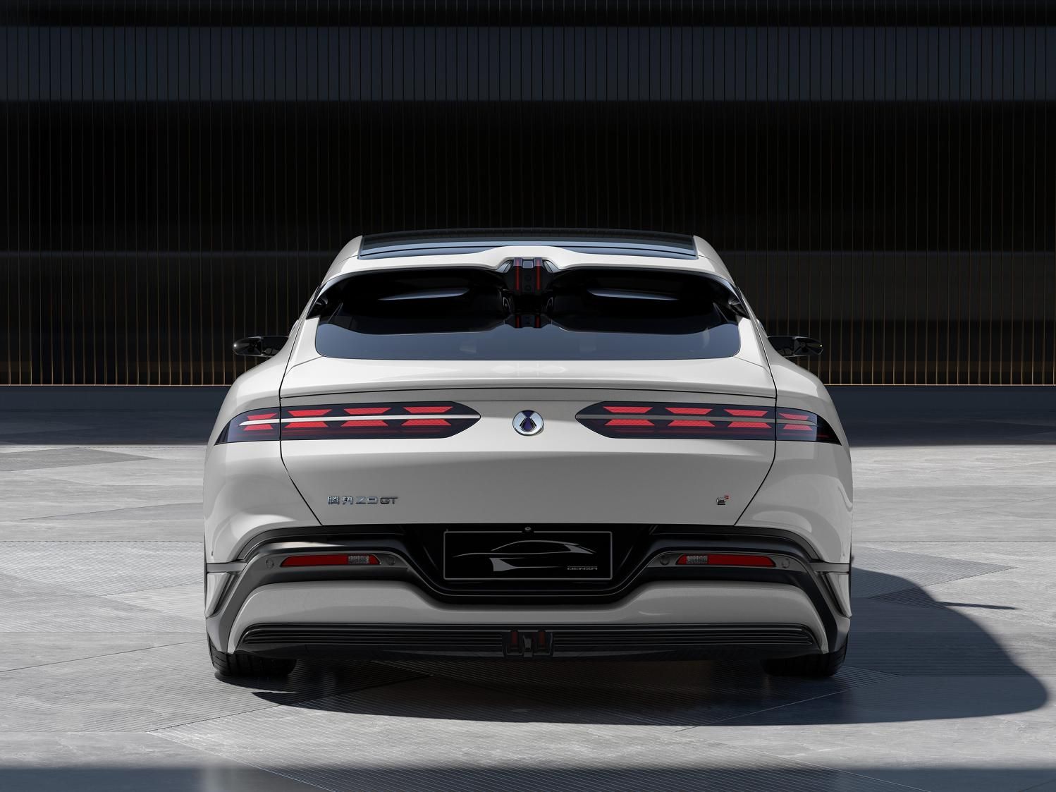 33.48 万元起,腾势 Z9GT 上市,配置三电机与后轮转向 33.48 万元起,腾势 Z9GT 上市,配置三电机与后轮转向