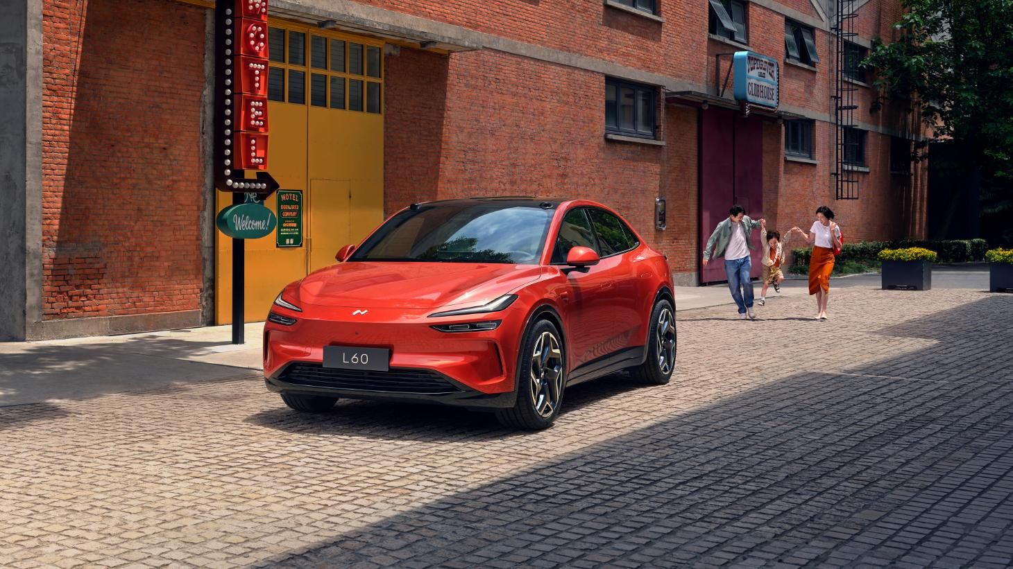 20.69 万元起,乐道 L60 上市,续航 730km 且支持换电 20.69 万元起,乐道 L60 上市,续航 730km 且支持换电