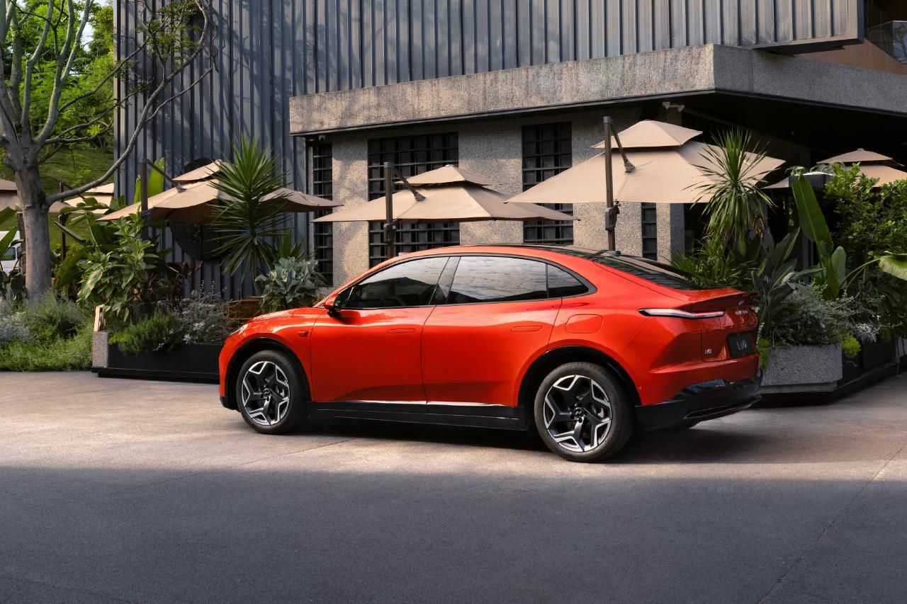 20.69 万元起,乐道 L60 上市,续航 730km 且支持换电 20.69 万元起,乐道 L60 上市,续航 730km 且支持换电