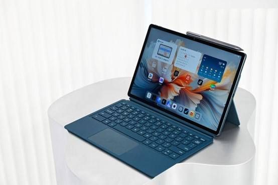 AI赋能创作新体验，联想YOGA Pad Pro AI元启版引领智能办公变革