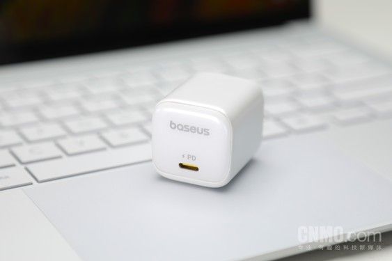 iPhone 16的完美拍档？倍思GaN6 Pro 氮化镓快充充电器 1C 45w开箱
