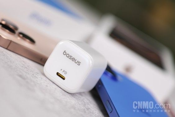 iPhone 16的完美拍档？倍思GaN6 Pro 氮化镓快充充电器 1C 45w开箱