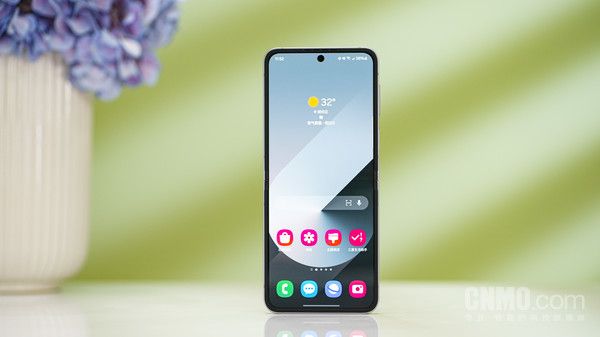三星Galaxy Z Fold6/Z Flip6：高颜值且有&ldquo;AI&rdquo;的折叠屏