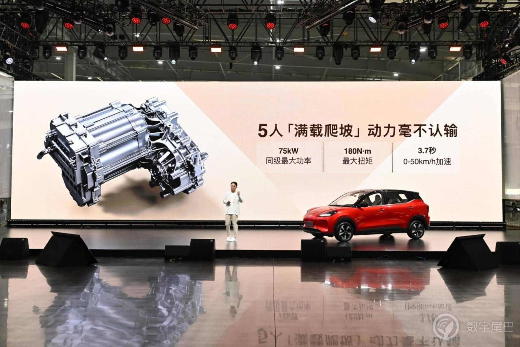 售价758万元起！五菱缤果SUV五座版缤纷上市